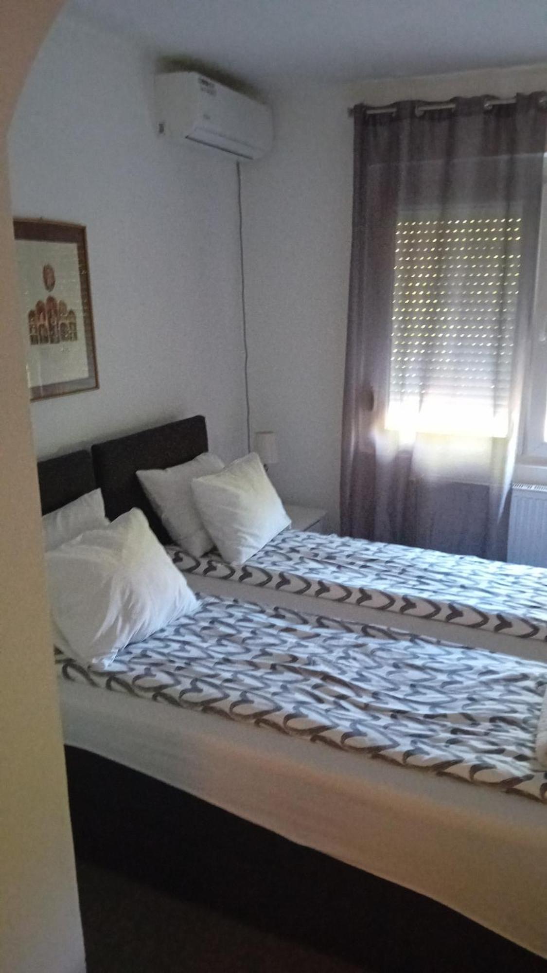 Zeravica Rooms B&B Sremski Karlovci Exterior photo