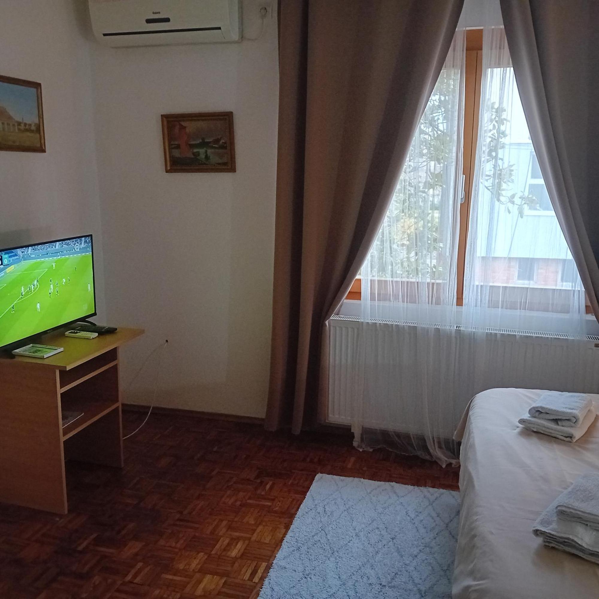 Zeravica Rooms B&B Sremski Karlovci Exterior photo